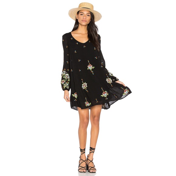 Free People Dresses & Skirts - Free People Oxford Embroidered Mini Dress Black Sz Large Floral Embroidery Boho
